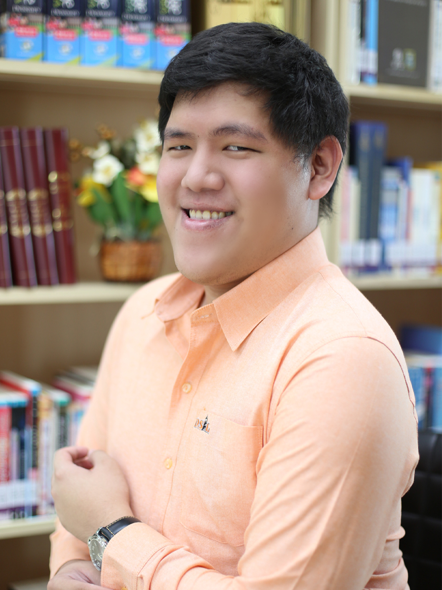นาย กิตติภณ  ลิ้มคุณธรรม