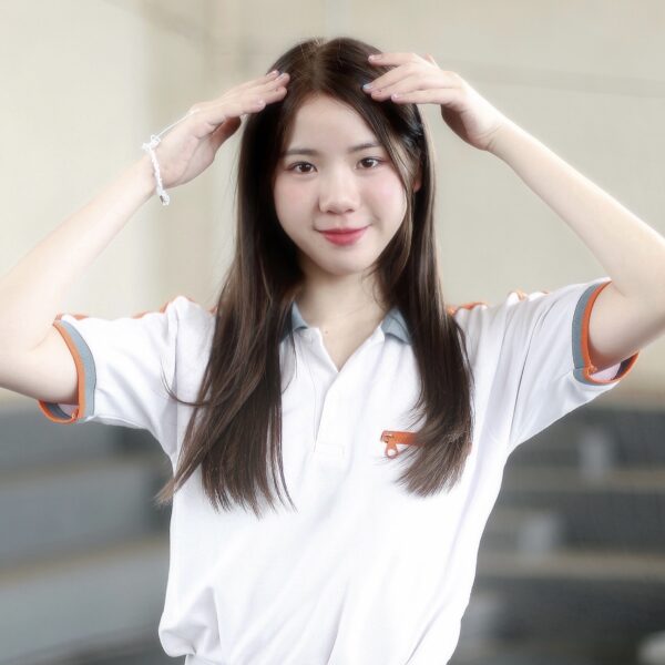นางสาวนันทภัค กิตติรัตนวิวัฒน์ (เฟม)